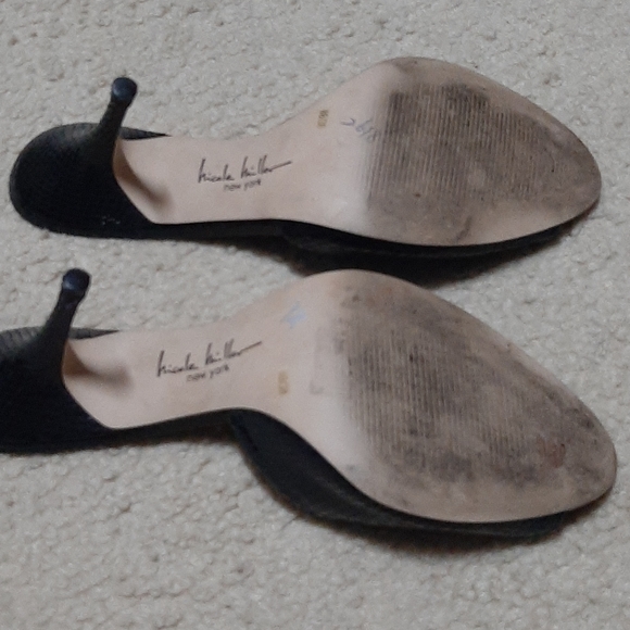 Nicole Miller New York Snakeskin Mules - Picture 6 of 6